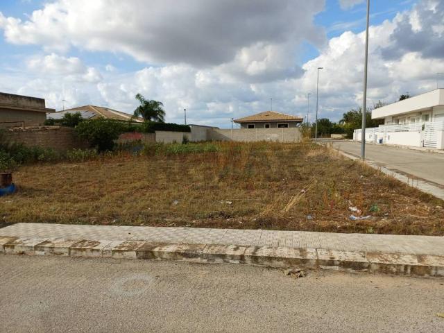 Terreno in vendita a Comiso, Sicilia