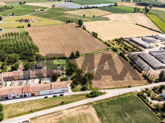 Terreno in vendita a Commessaggio, Lombardia