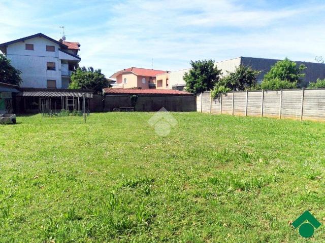 Terreno in vendita a Castellazzo de' Stampi, Corbetta