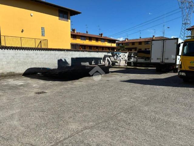 Terreno in vendita a Castellazzo de' Stampi, Corbetta