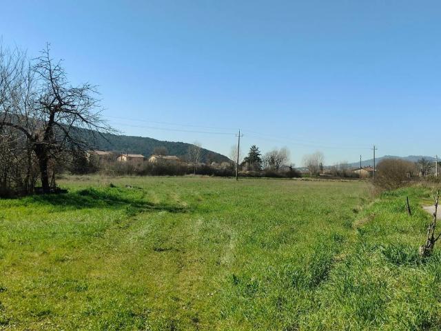 Terreno in vendita a Corciano, Umbria
