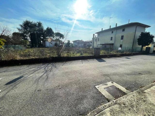 Terreno in vendita a San Giacomo, Cordenons