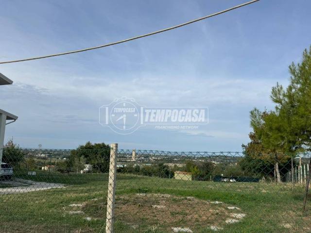 Terreno in vendita a Coriano, Rimini