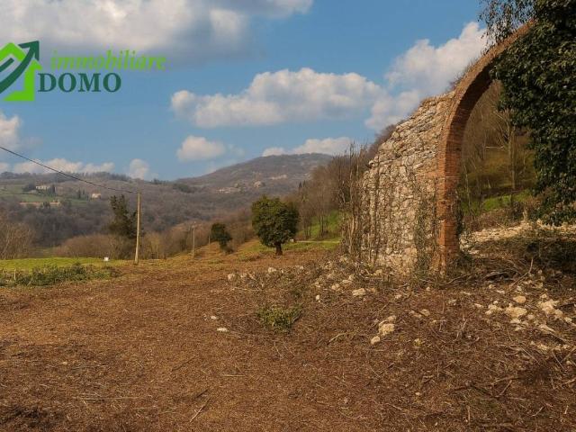 Terreno in vendita a Cornedo Vicentino, Veneto