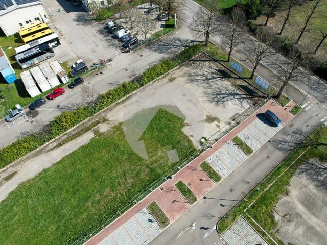 Terreno in vendita a Pianura Reggiana, Re