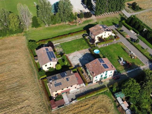 Terreno in vendita a Pianura Reggiana, Re
