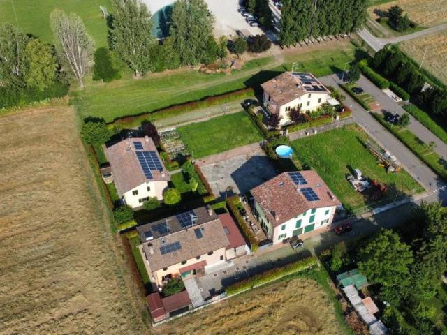 Terreno in vendita a Pianura Reggiana, Re