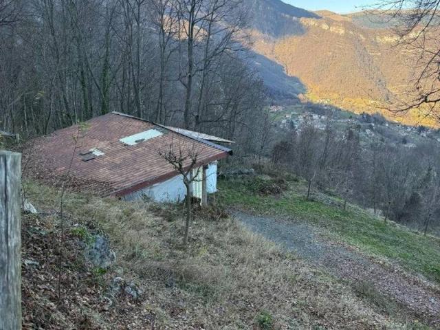 Terreno in vendita a Costa Valle Imagna, Lombardia