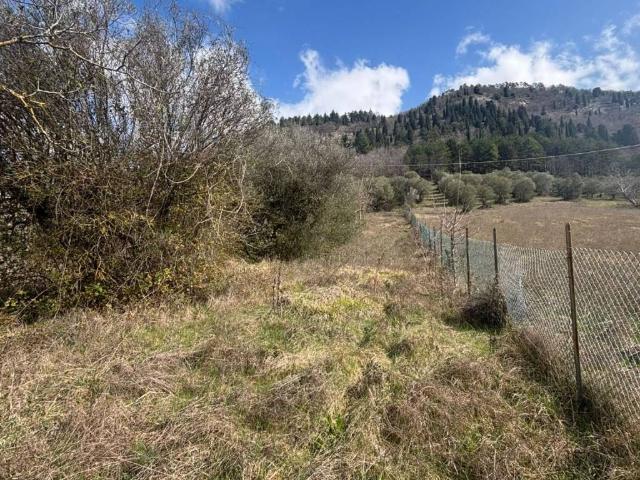 Terreno in vendita a Costacciaro, Umbria