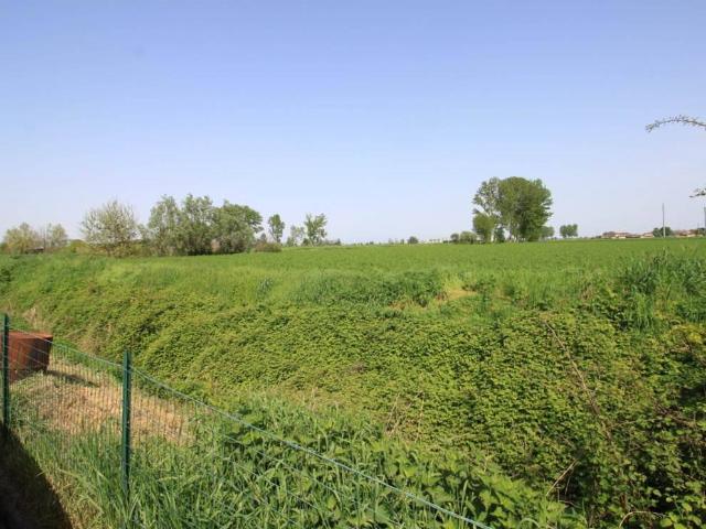Terreno in vendita a Credera Rubbiano, Lombardia