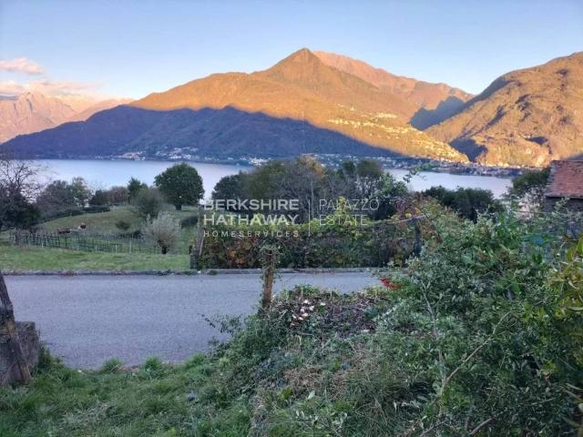 Terreno in vendita a Cremia, Como