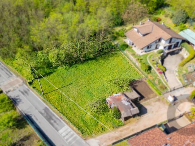 Terreno in vendita a Crosio Della Valle, Lombardia