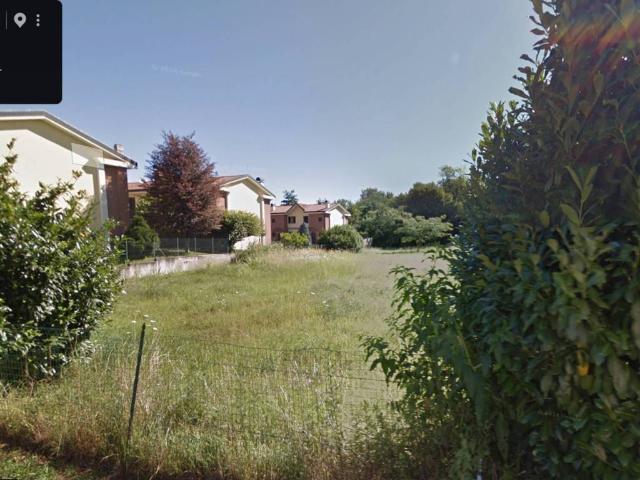 Terreno in vendita a Cuggiono, Milano