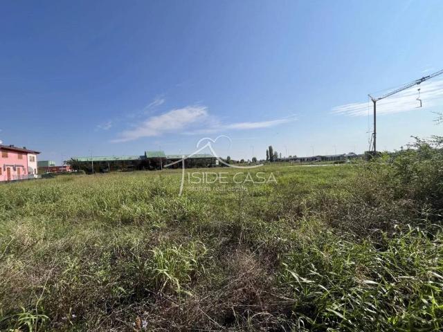 Terreno in vendita a Levata, Curtatone