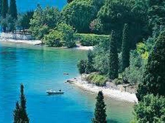 Terreno in vendita a Desenzano Del Garda, Lombardia