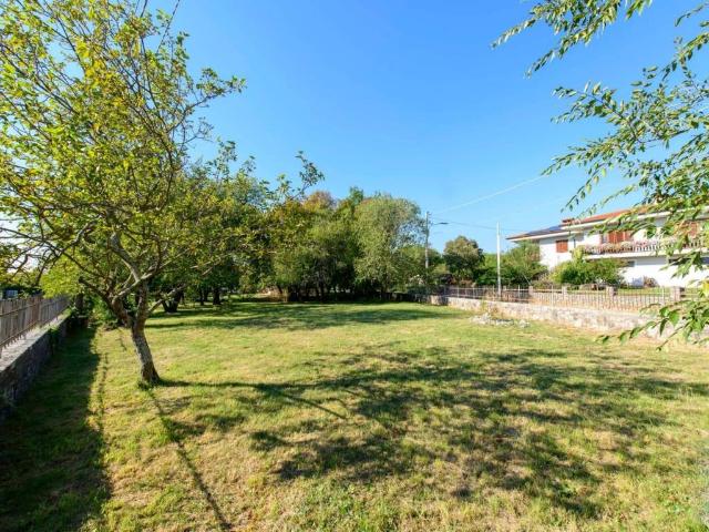 Terreno in vendita a Doberdò del Lago / Doberdob, Gorizia / Gurize / Gorica
