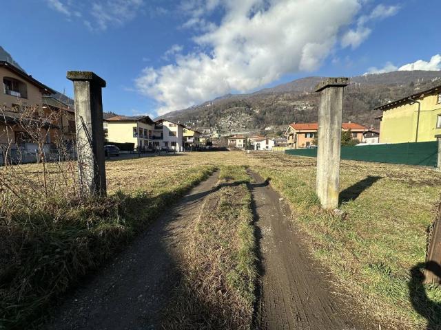 Terreno in vendita a Campiedi, Dongo