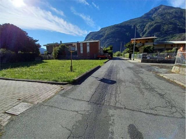 Terreno in vendita a Donnas, Aosta