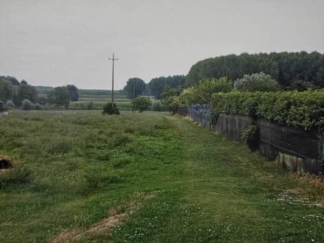 Terreno in vendita a Dosolo, Lombardia