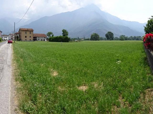 Terreno in vendita a Dubino, Lombardia