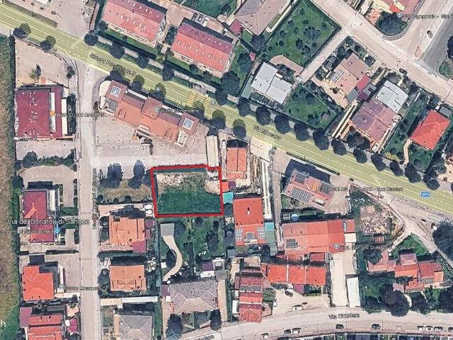 Terreno in vendita a Carrara San Giorgio, Due Carrare