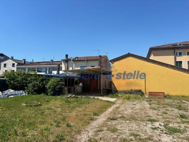 Terreno in vendita a Dueville, Veneto
