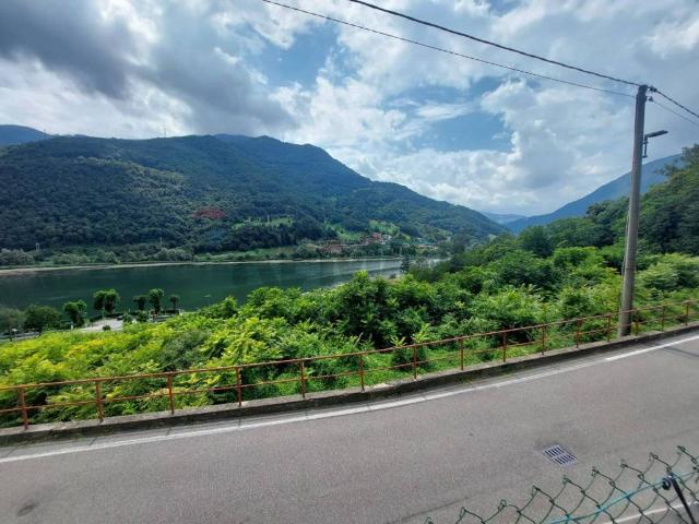 Terreno in vendita a Endine Gaiano, Lombardia