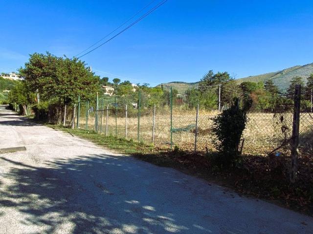 Terreno in vendita a Campomaggiore, Fara in Sabina