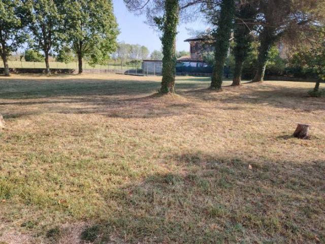 Terreno in vendita a Farra D'isonzo, Friuli-Venezia Giulia