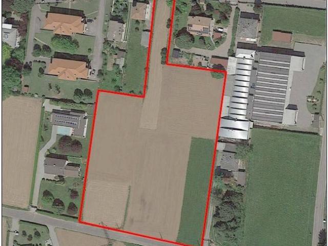 Terreno in vendita a Fenegrò, Lombardia