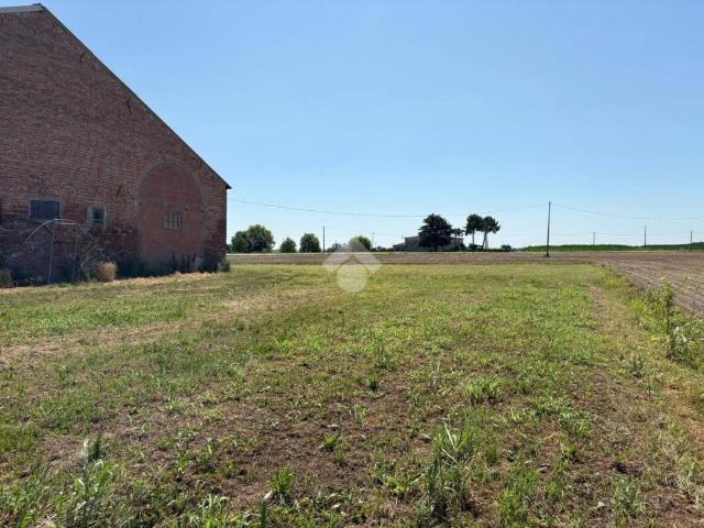 Terreno in vendita a Ferrara, Reggio Emilia