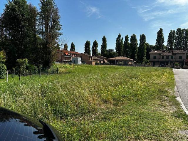 Terreno in vendita a Ferrara, Reggio Emilia