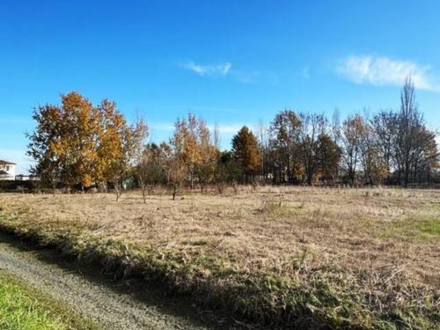 Terreno in vendita a Ferrara, Reggio Emilia