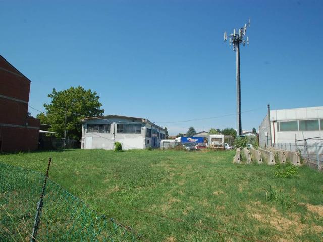 Terreno in vendita a Villaggio Satellite, Ferrara