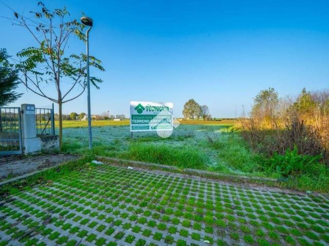Terreno in vendita a Fiesse, Lombardia