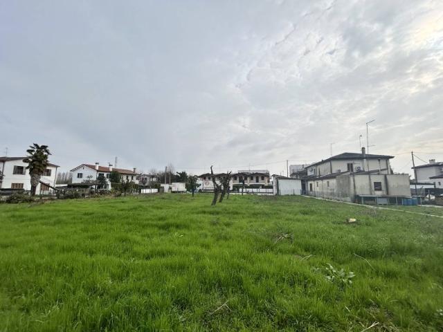 Terreno in vendita a Fiesso D'artico, Veneto
