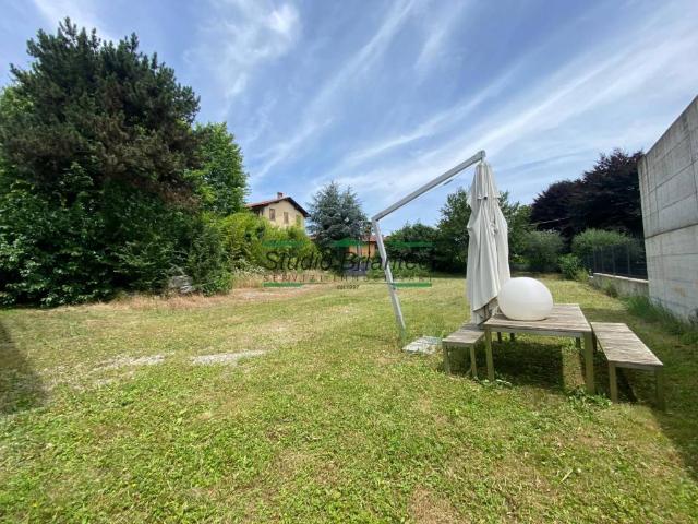 Terreno in vendita a Figino Serenza, Lombardia