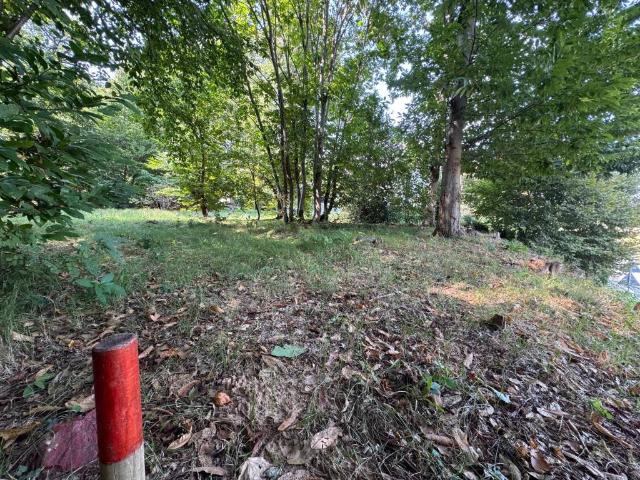 Terreno in vendita a Figino Serenza, Lombardia
