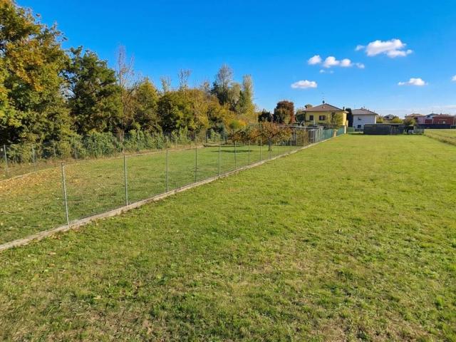 Terreno in vendita a Filago, Lombardia