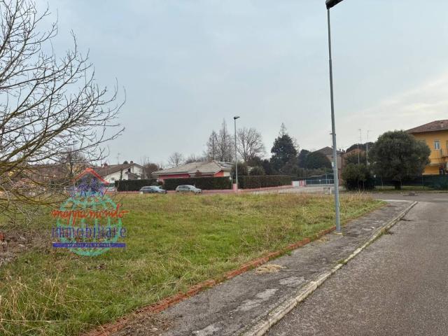 Terreno in vendita a Unione Comuni Modenesi Area Nord, Finale Emilia
