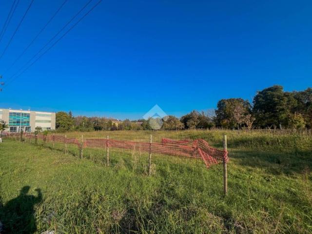 Terreno in vendita a Unione dei comuni del Distretto Ceramico, Fiorano Modenese