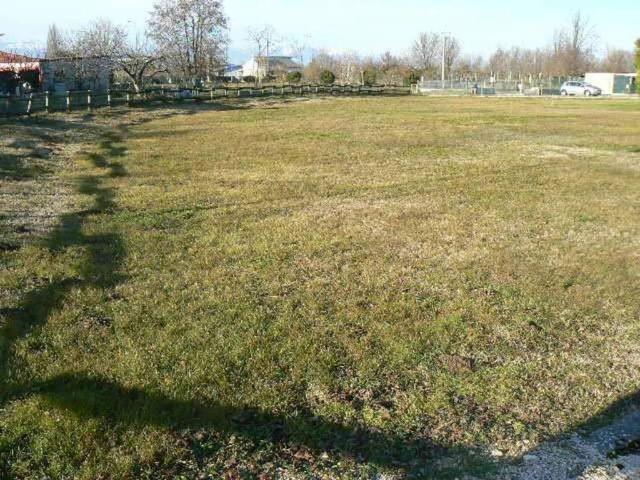 Terreno in vendita a Praturlone, Fiume Veneto