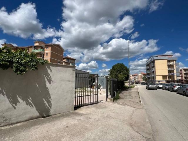 Terreno in vendita a Rione Candelaro, Puglia