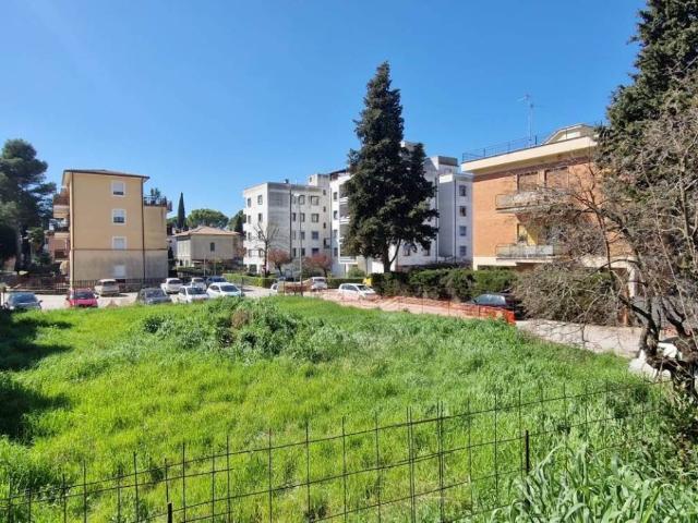 Terreno in vendita a Foligno, Perugia
