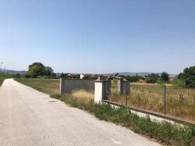 Terreno in vendita a Corvia, Foligno