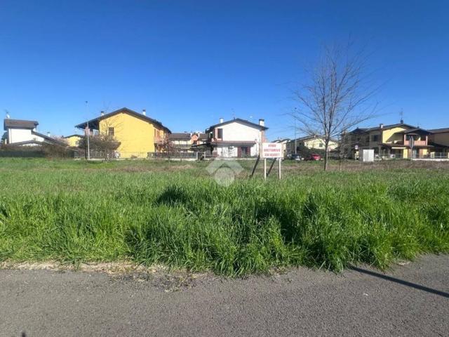 Terreno in vendita a Fombio, Lombardia