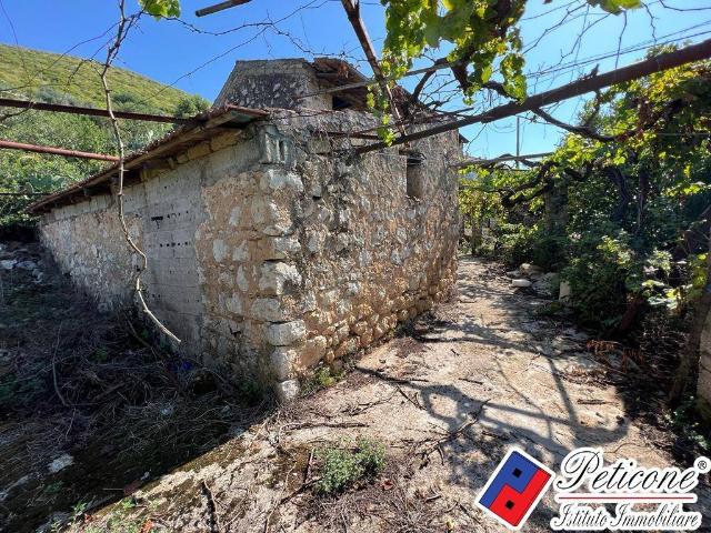 Terreno in vendita a Greci, Salto Di Fondi