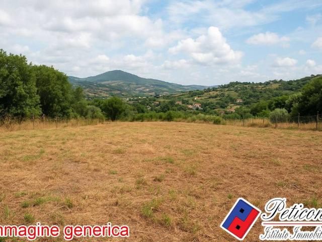 Terreno in vendita a Greci, Salto Di Fondi