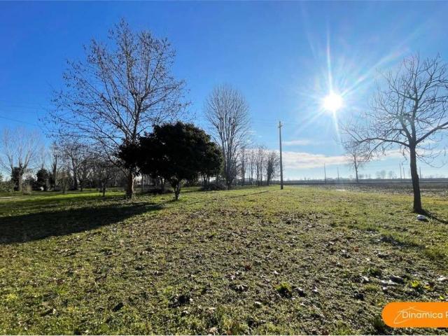 Terreno in vendita a Vazzola, Veneto