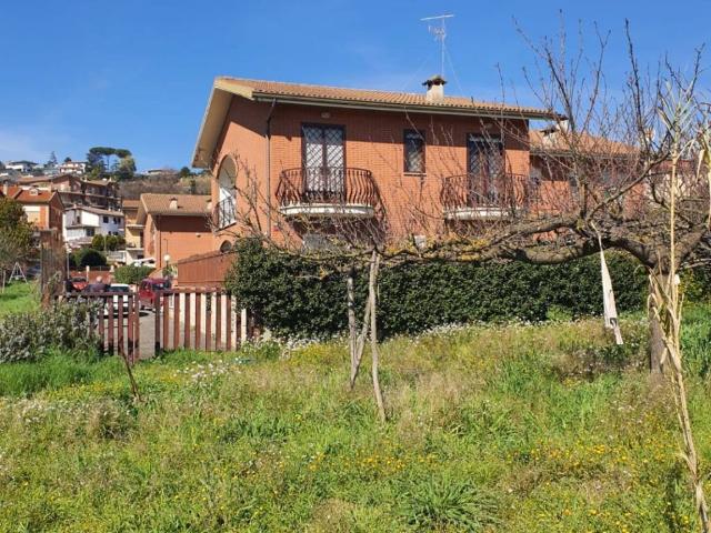 Terreno in vendita a Guidonia Montecelio, Roma Capitale